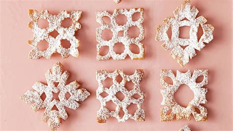 Sweet Snowflake Crisps Recipe Recipe Snowflakes How To Make Snow