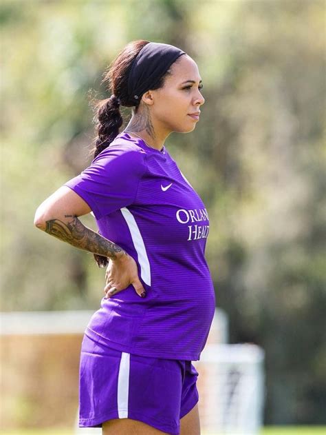 Us Womens National Team Player Sydney Leroux Dwyer Trains For Orlando Pride While Pregnant