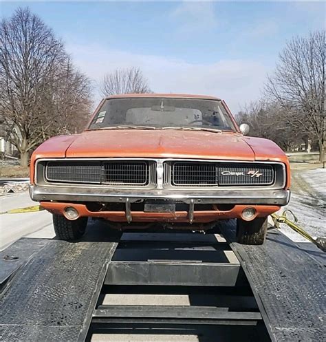 1969 Dodge Charger Rt Photo 1 Barn Finds