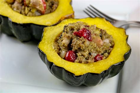 Vegan Quinoa Stuffed Acorn Squash Recipe