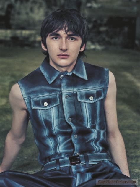 Isaac Hempstead Shirtless And Sexy Photos The Male Fappening