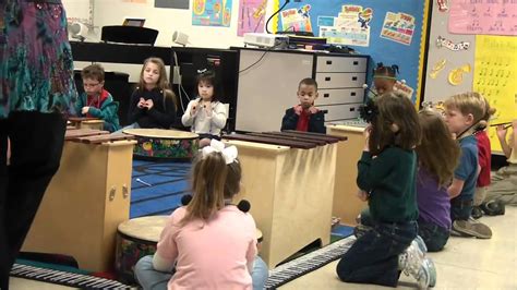 Enjoy our brain breaks, action and dance song, swimming song. Kindergarten Music Class - YouTube