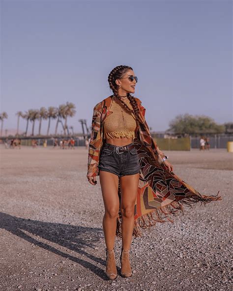 My 2018 Coachella Looks - Super Vaidosa
