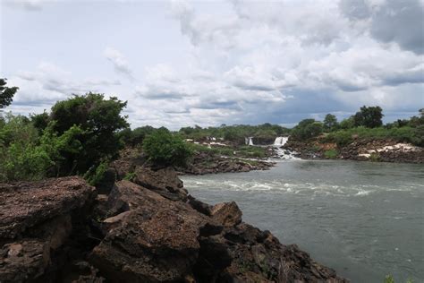 Ngonye Falls Dé Reisspecialist Voor Afrika Sinds 2010 Mambulu Safaris