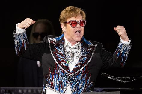 Elton John Says Set Lists Should Be Like Having Sex 93 5 Kscr And 103 5 Fm
