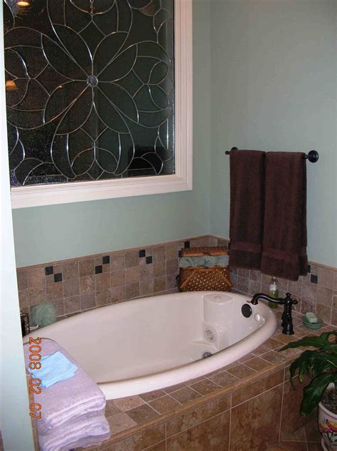Waterproofing for tiled showers with a bathtub can be done in a couple of ways, both equally effective. bathtub tile surround | Bathrooms remodel, Bathtub tile ...