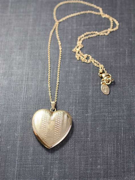 Vintage Solid K Gold Heart Locket Necklace Karat Yellow Gold Photo Pendant Heart Of Gold