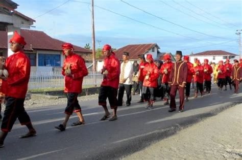 ragam baju adat sulawesi tengah pariwisata indonesia