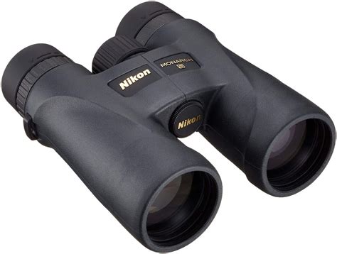 These binoculars are designed with 10x power magnification, which allows you to see images clearly even in dim light. Best Binoculars For Astronomy & Stargazing 2020 - 2021