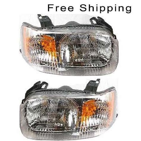 Halogen Head Lamp Assembly Set Of 2 Pair LH RH Side Fits 2001 2004