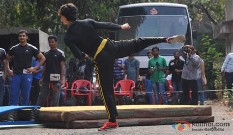 Tiger Shroff Performs Live Action Stunts To Promote Heropanti Koimoi