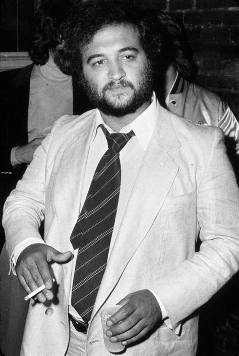 In 1975, john belushi was accepted into saturday night live, alongside dan aykroyd, chevy chase, gilda radner, jane curtin, laraine newman, and. John Belushi - Celebrities who died of overdoses | Gallery ...