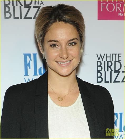 Shailene Woodley Opens Up About Nude Scenes For White Bird Photo Christopher Meloni