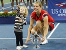 Kim Clijsters celebrates U.S. Open win with daughter Jada | Daily Mail ...