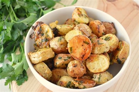 For a classic side dish, a generous amount of good salted butter or sour cream, a sprinkle of flaky sea salt and freshly ground black pepper, and some minced chives add up to sheer, simple perfection. Oven Roasted Potatoes, Crispy Oven-Roasted Potatoes, how ...