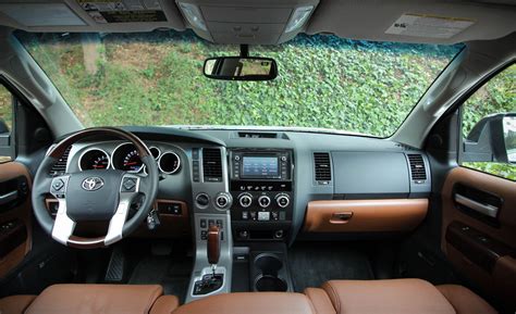 Introducir 94 Imagen Toyota Sequoia Interior Thcshoanghoatham Badinh
