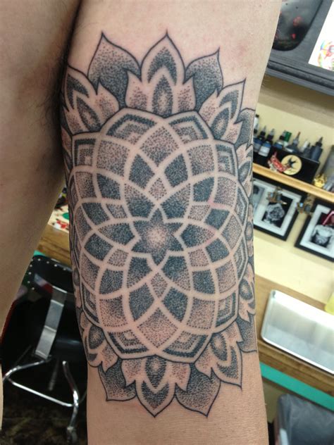 Dotwork Tattoo Mandala Geometric Mandala Mandala Dots Flower Mandala