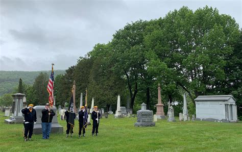Memorial Day ceremony set for Duxbury’s Holy Cross Cemetery — Waterbury