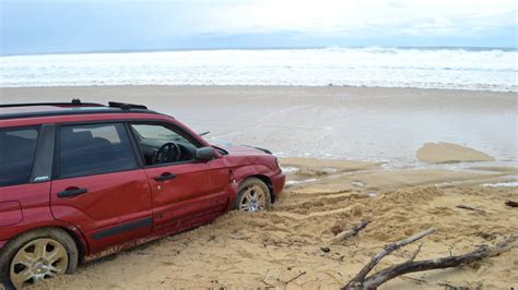Car Stuck On North Head Beach Photos Bay Post Moruya Examiner