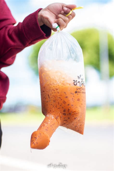 Thai Cafe To Stop Selling Drinks In Phallic Bags Due To Many Sensitive