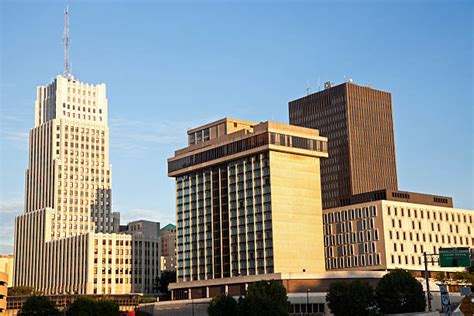 Akron Ohio Skyline Stock Photos Pictures And Royalty Free Images Istock