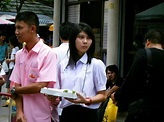 義賣東西的泰國學生妹......Bangkok,Thailand