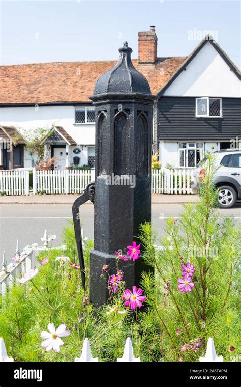 Old Water Pump Historic High Street Village Local Hunsdon Centre Hi Res