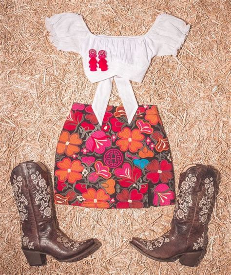 Herencia Collection Herenciaclothing Instagram Photos And Videos Cowgirl Outfits For