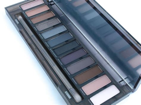 Urban Decay Naked Smoky Eyeshadow Palette Review And Swatches The