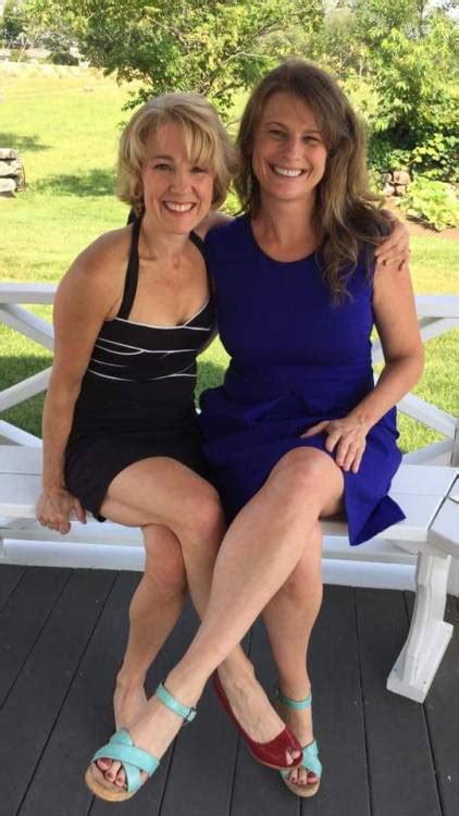 2 lovely leggy milfs tumbex