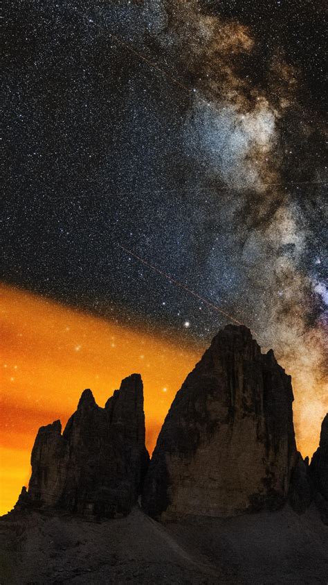 750x1334 Milky Ways Setting Behind The Tre Cime Di Lavaredo 8k Iphone 6