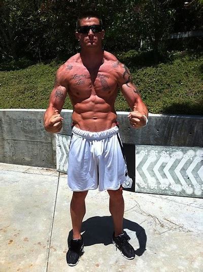 The Randy Report NY Giants Steve Weatherford Shirtless In Men S Fitness Photo Shoot