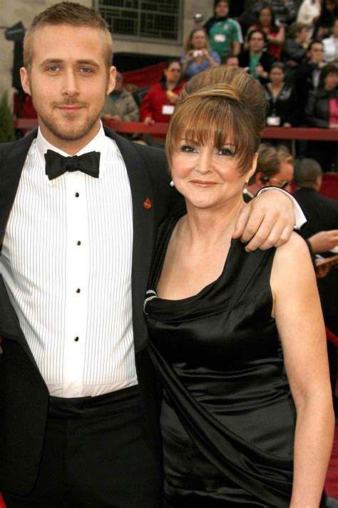 Ryan Gosling Emma Stone Ben Affleck Recall Embarrassing Red Carpet