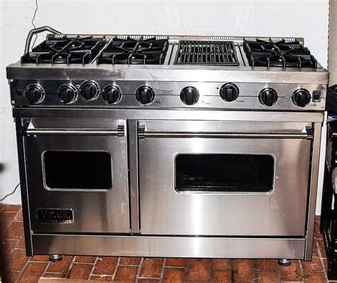 Viking Professional Gas Oven Range And Stove Ebth