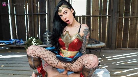 Amazing Wonder Woman Cosplay Fuck Vr Porn Video