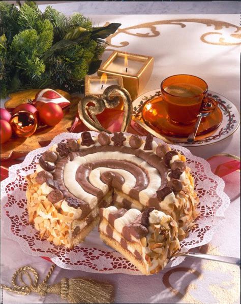 5 · sahnige torte mit einer leckeren eierlikörfüllung und sauerkirschen. Eierlikör-Schokoladen-Torte | Rezept | Schokolade torten ...
