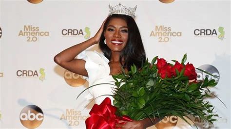 Miss America 2019 Says Shes Happy She Didnt Have To Wear A Swimsuit To