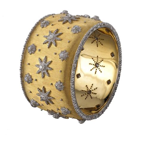 Buccellati Cuff Bracelet In Gold Decorated Using The