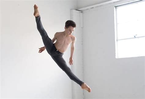Pin By Florian O Hara On Male Flexible Ballet Dancer Male Dancer