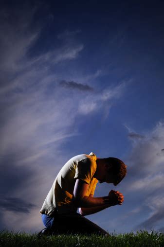 Praying On Knees Pictures Download Free Images On Unsplash