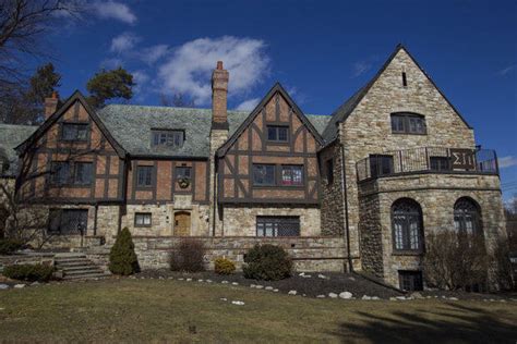 Top 10 Frat Houses Worthy Of Your Instagram Feed At Penn State