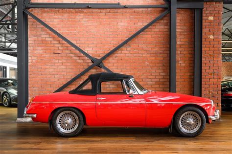 1963 Mgb Mk1 Roadster Richmonds Classic And Prestige Cars Storage