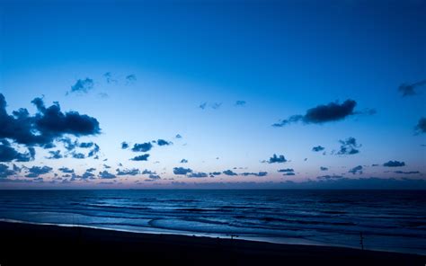 Download Wallpaper 3840x2400 Sea Horizon Sunset Clouds Twilight