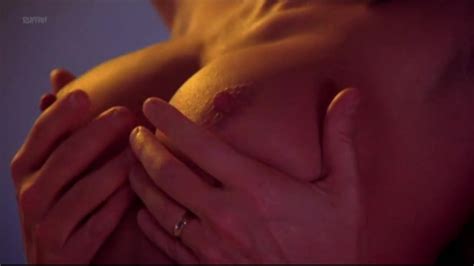 Nude Video Celebs Barbara Crampton Nude Poison 2000