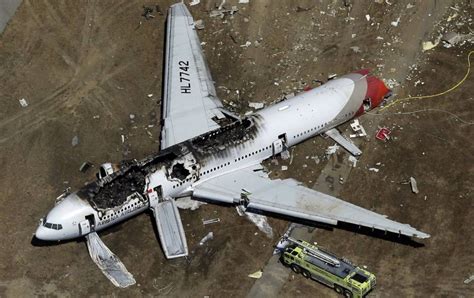 Ye Meng Yuan Plane Crash Survivor Killed By Two Emergency Vehicles