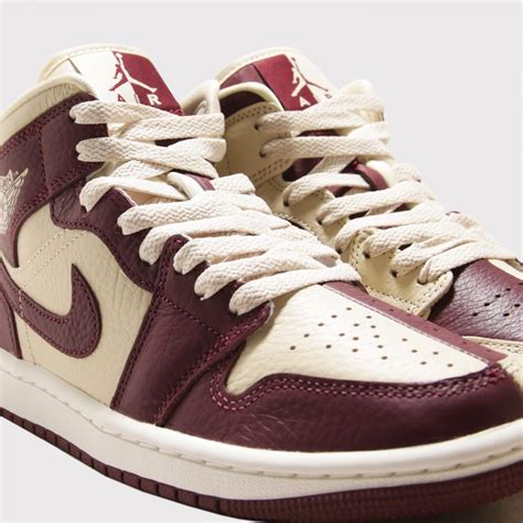 Tênis Air Jordan 1 Mid Split Beach Cherrywood