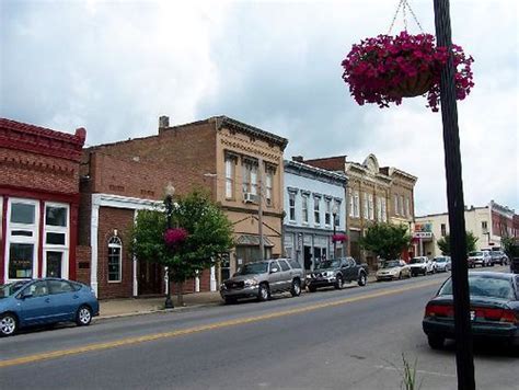 Beautiful Downtown Lawrenceburg Kentucky Lawrenceburg Is Flickr