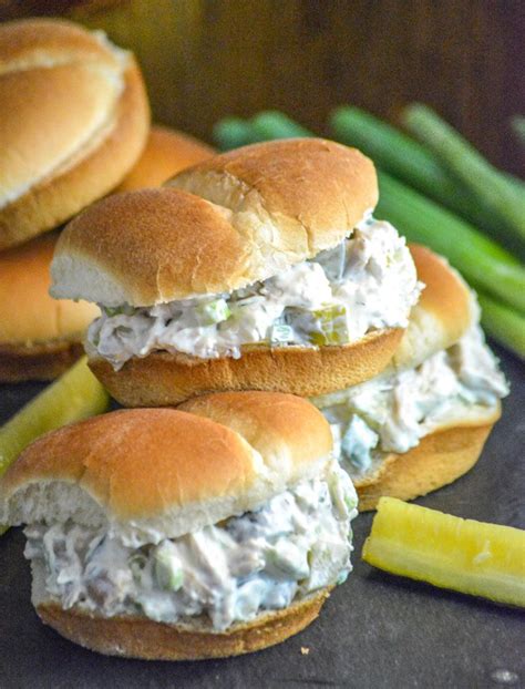 These dill chicken salad pickle boats are so fun to eat that they are the perfect lunch for kids! Dill Pickle Chicken Salad - 4 Sons 'R' Us | Recipe ...