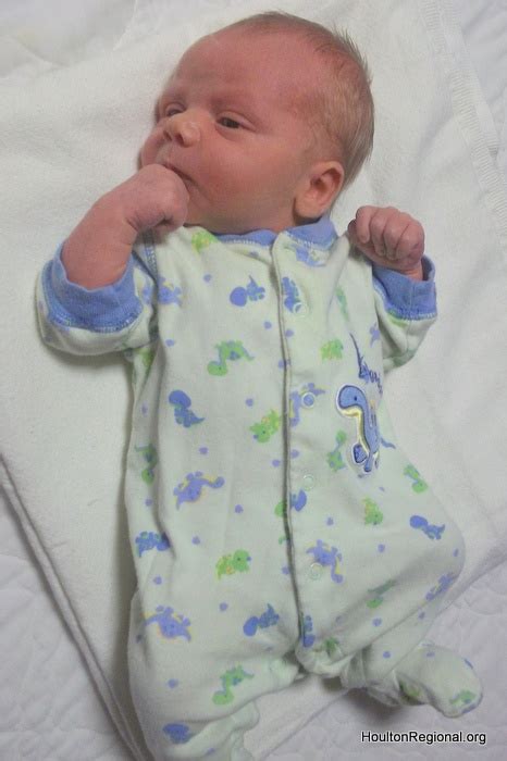 Lennox Jason Baby Boy Born To Caitlyn And Dylan Houlton Regional