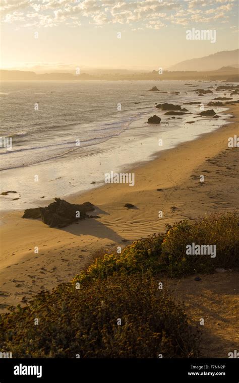 Pacific Ocean At Sunset In California Stock Photo Alamy